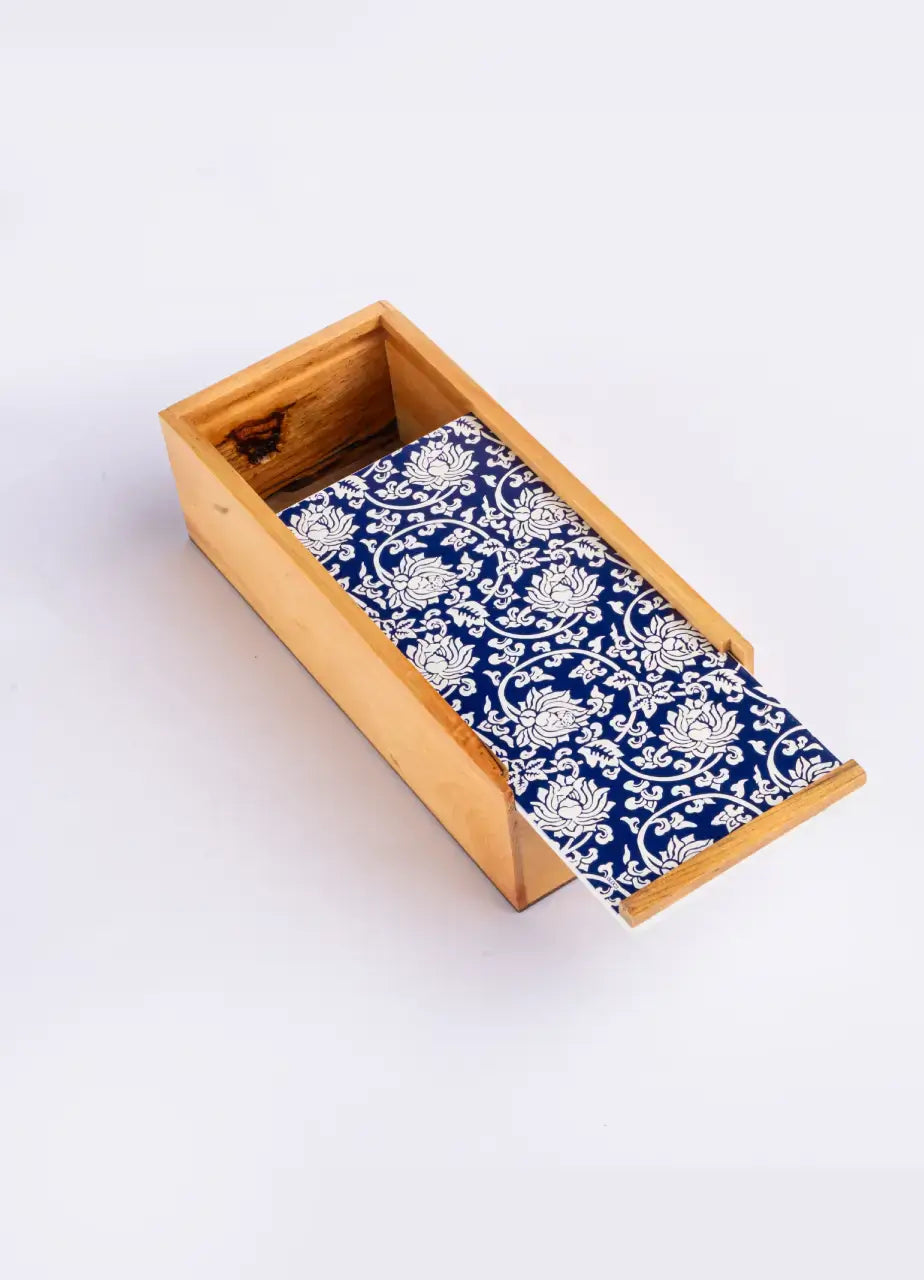 Multani Zareen Wooden Container - SLDC3